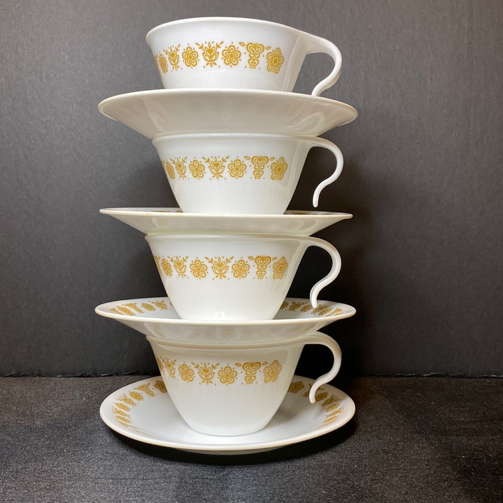Set of 4 Corelle by Corning Golden Butterfly Pattern